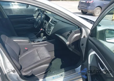 2016 Nissan Altima 2.5 Sv z USA, uszkodzony, nr VIN 1N4AL3AP0GC154005